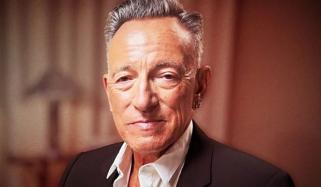 Bruce Springsteen leads 'ICE Out Now!' chant at North American tour show