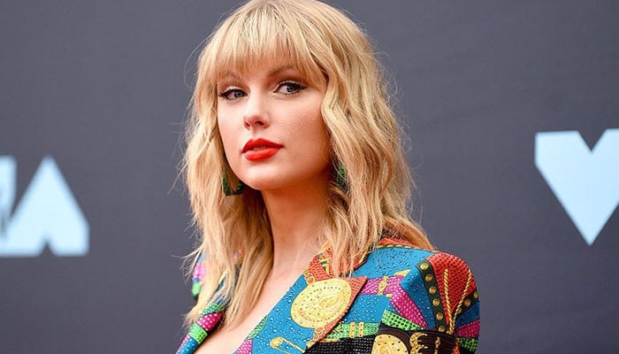 Taylor Swift ends social media silence after wild wedding invitation rumours