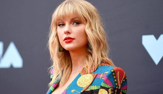 Taylor Swift ends social media silence after wild wedding invitation rumours
