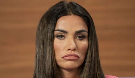 Katie Price drops truth about Lee Andrews after returning to Britain