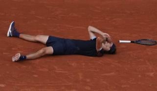 Alexander Zverev finally gets ‘happy ending’ with debut French Open title 