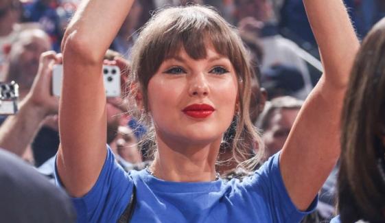 Taylor Swift breaks into dance after Knicks seal thrilling Game 4 victory