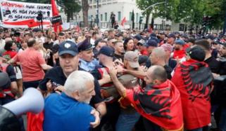 Albania protests: Thousands rally against Jared Kushner resort project