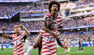 USA crushes Paraguay 4-1 in exciting World Cup Group D opener