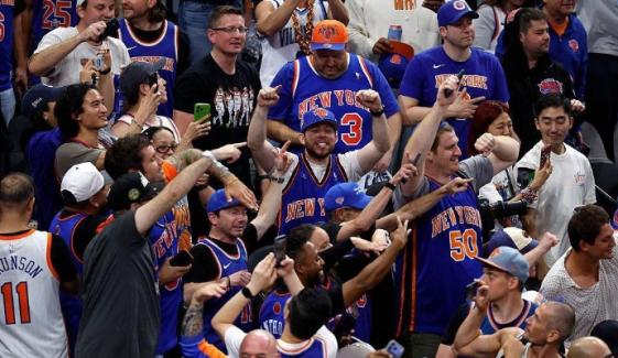 Knicks win Game 5 against Spurs to secure first NBA title in 53 years 