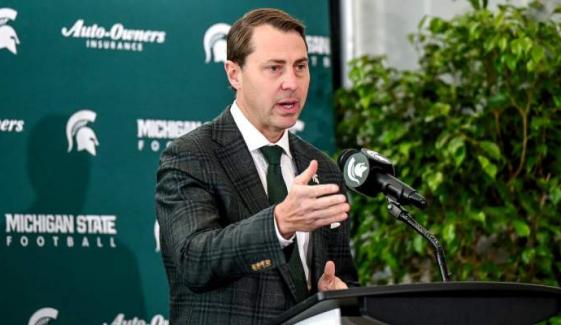 J Batt named Kentucky athletics director, CEO of Champions Blue LLC