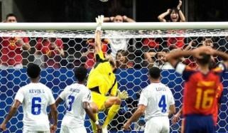 Cape Verde stuns Spain: 40-year-old keeper forces 0-0 draw