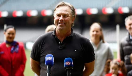 Tony Modra fighting for life after serious truck crash in South Australia 
