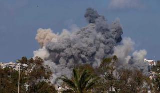 US-Iran strikes threaten ceasefire deal as Gulf tensions escalate