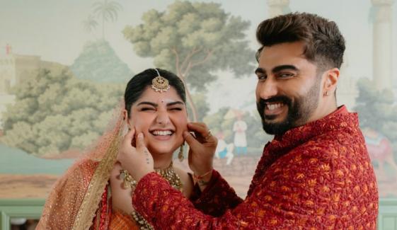 Arjun Kapoor makes touching promise to sister Anshula after Rohan Thakkar wedding