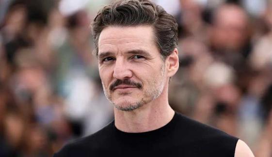 Pedro Pascal turns heads with effortless style at Chanel Haute Couture show in Paris
