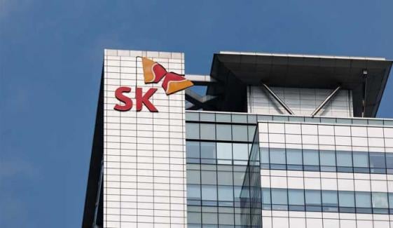SK hynix shares spike 14% in Nasdaq debut, topping SpaceX’s debut