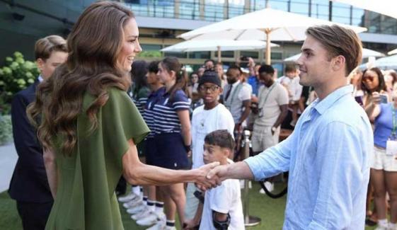 Princess Kate congratulates Arthur Ferry as he makes surprising offer for George, Charlotte
