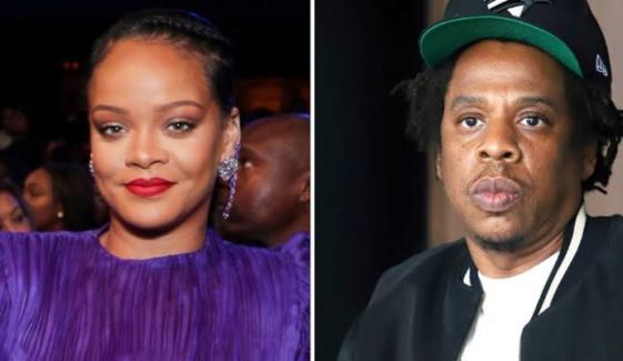Rihanna sends crowd into frenzy with surprise Jay-Z concert appearance