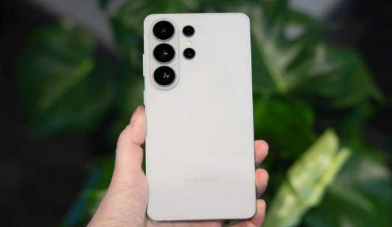 Galaxy S27 Ultra survey reveals Samsung users' biggest upgrade demand 