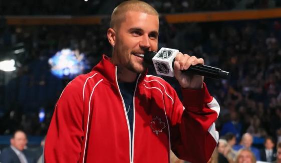 Justin Bieber builds hype for 2026 FIFA World Cup with surprise performance at Fanatic Fest 