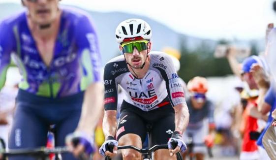 Tour de France: Brandon McNulty crashes after road rage incident before stage 16
