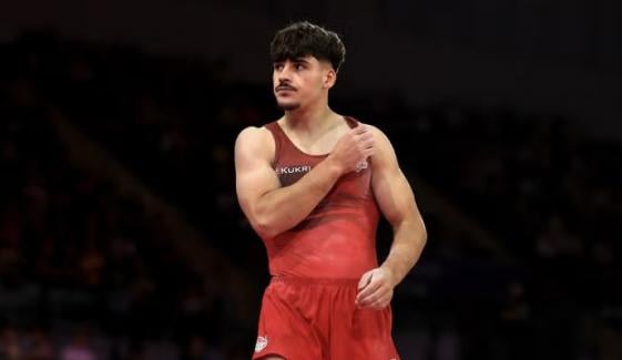Gabriel Langton rushed to hospital after horror head-first fall at Commonwealth Games