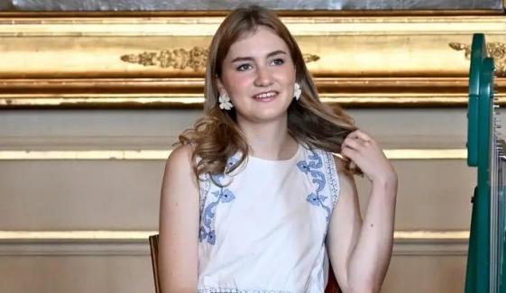 Princess Elisabeth dazzles in beautiful green dress at royal wedding with family