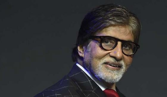 Amitabh Bachchan makes public appearance after dismissing health scare