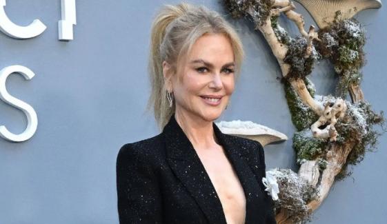 Nicole Kidman fuels Michael Reinstein romance with surprise runion