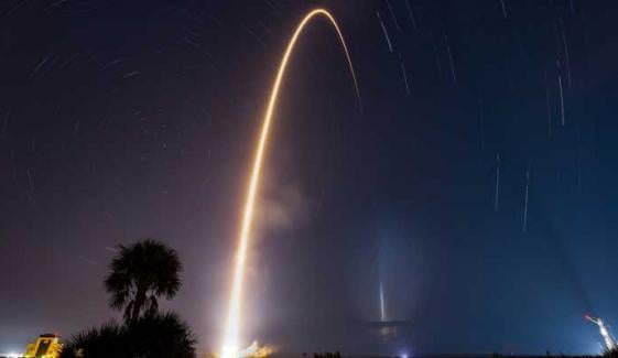 SpaceX Falcon 9 booster lands for record 37th time after Starlink lift off