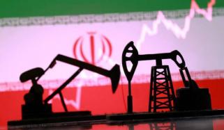 Oil prices drop 3% as U.S. shifts to economic pressure on Iran
