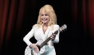 Dolly Parton’s deeply emotional song request for her funeral resurfaces after death