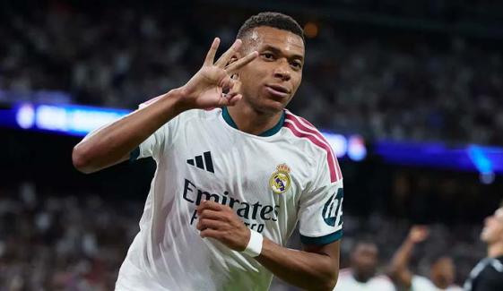 Kylian Mbappé celebrates new milestone with Real Madrid after hat-trick vs Sociedad