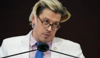 Milo Yiannopoulos, British anti-immigration commentator detained by ICE