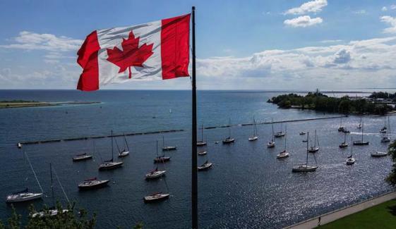 Google Maps under fire after renaming Lake Ontario to Lake America on Trump orders