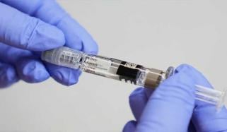 Doctors issue new vaccine guidelines amid confusion over federal changes    