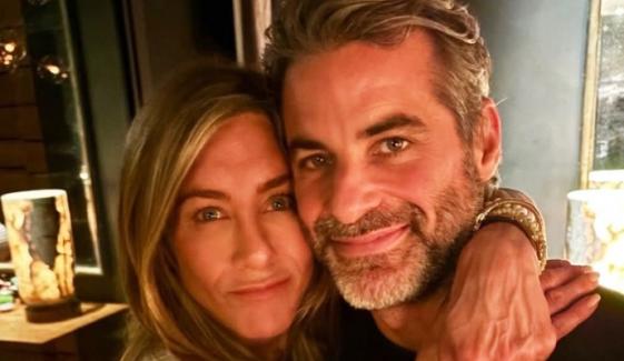Jennifer Aniston's romance with Jim Curtis questioned after book launch event