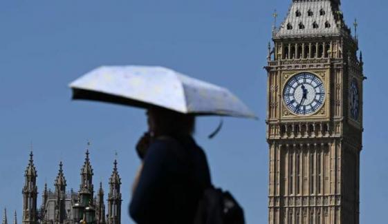 UK braces for 28C heat after hottest summer on record