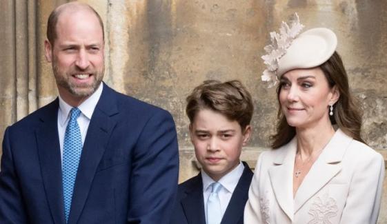Prince George kicks off first day at Eton with Prince William, Princess Kate by his side