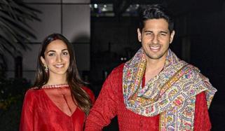Kiara Advani, Sidharth Malhotra turn back the clock with vintage AI look 