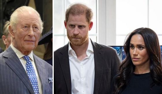 Buckingham Palace issues update on senior Royals as Harry, Meghan drama intensifies