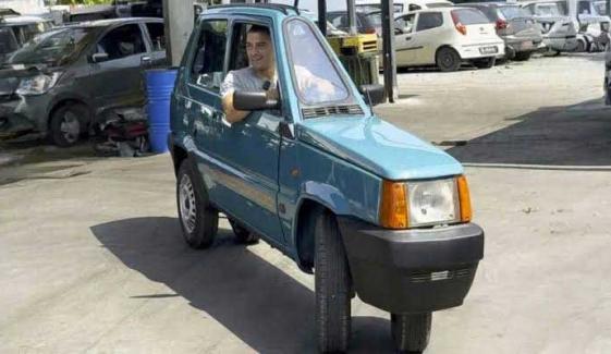 Andrea Marazzi builds world’s narrowest drivable car for Guinness record