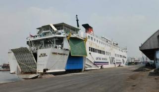 Indonesian ferry sinks in Java Sea: 6 dead, 130 missing as 107 rescued