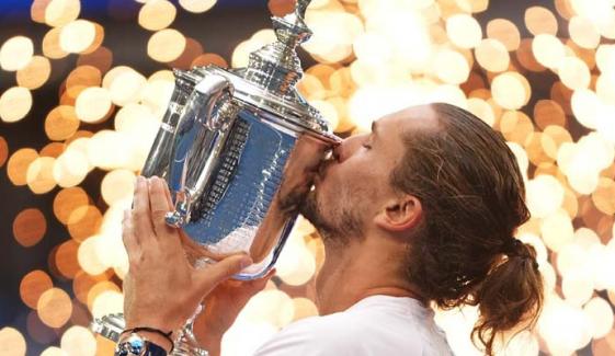 Alexander Zverev pays emotional tribute to mother after first US Open title 