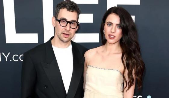 Jack Antonoff appears to address Margaret Qualley split with cheeky joke 