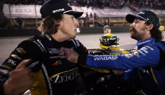 Carson Hocevar punches Ryan Blaney after stealing lead at Bristol night race 