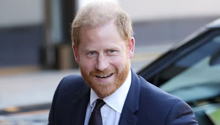 Prince Harry quietly leaves UK amid Earl Spencer’s tensions with Royal Family