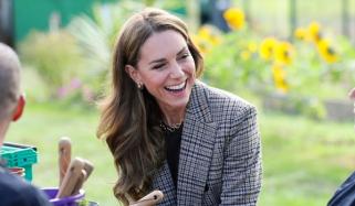 Kate Middleton embraces bow detail, monochrome look for solo outing: See what she wore 