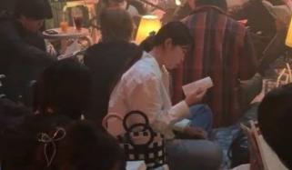 Japan’s strange new nightclub craze: Quiet reading instead of dancing