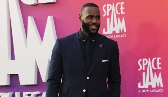 LeBron James’ $804k helicopter habit: How the King commutes from NYC to Philly