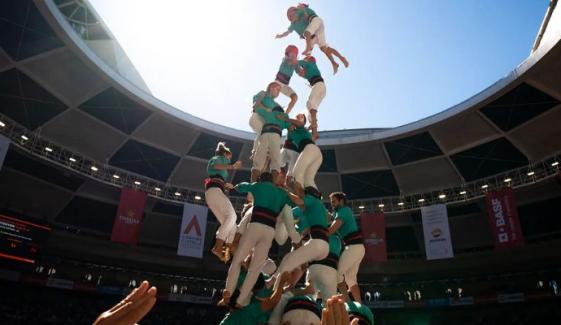 Castellers de Vilafranca make history with first-ever 9-story human tower