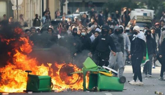 Why are 250,000 French students protesting? Riot police fire tear gas in 40+ cities