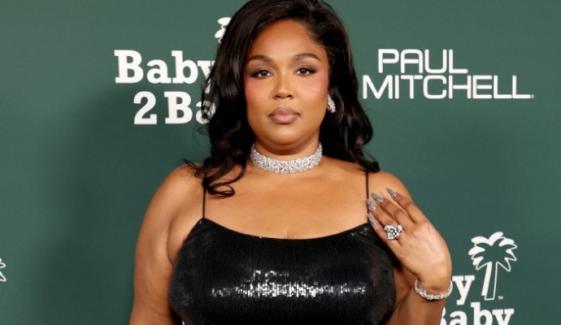 Why Lizzo is choosing love over defensiveness — What we can learn from it