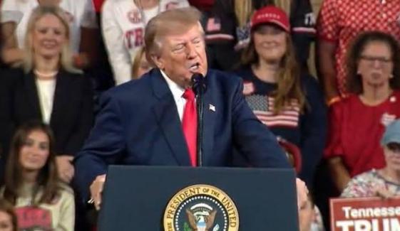 Trump mocks his own fans on stage: ‘Stupidest things’ comment goes viral